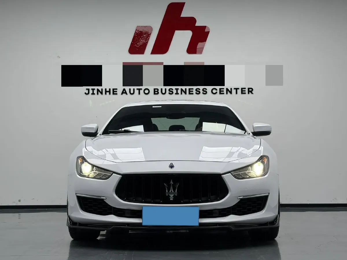 2022 Audi Q7 2.0T 245HP L4 8AT,autocango,china used car exporter,china ev exporter,chinese used car exporter,chinese used ev exporter