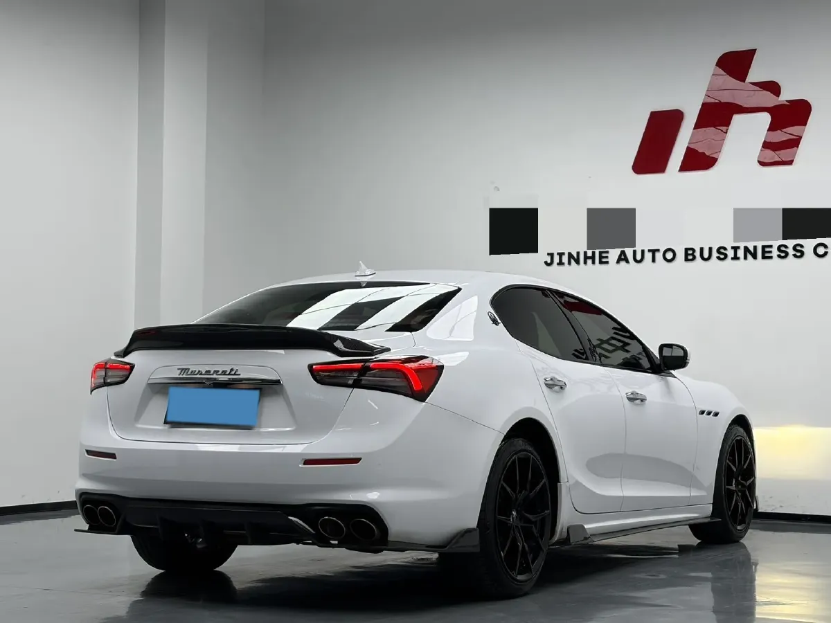 2022 Audi Q7 2.0T 245HP L4 8AT,autocango,china used car exporter,china ev exporter,chinese used car exporter,chinese used ev exporter