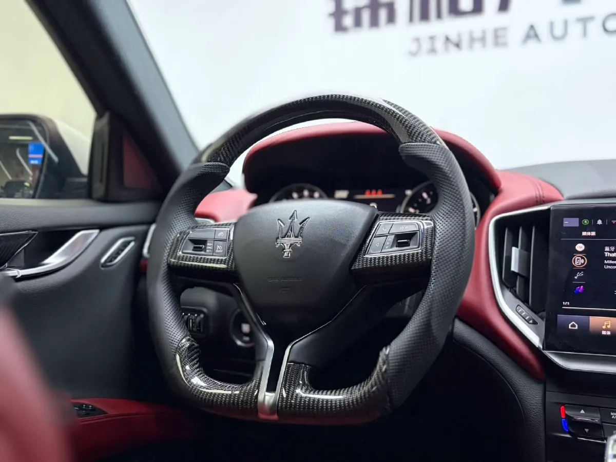 2022 Audi Q7 2.0T 245HP L4 8AT,autocango,china used car exporter,china ev exporter,chinese used car exporter,chinese used ev exporter