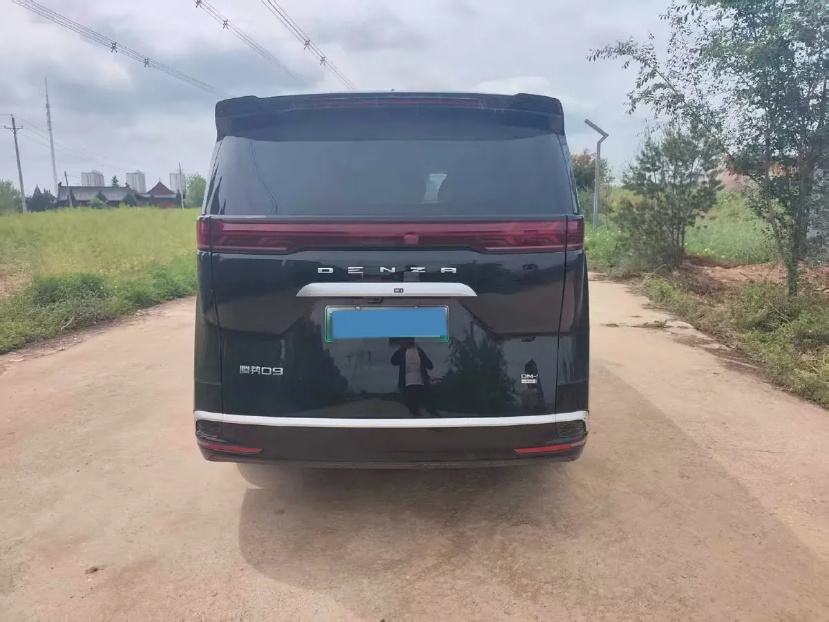 2025 Denza D9 1.5T 156HP L4 E-CVT PHEV,autocango,china used car exporter,china ev exporter,chinese used car exporter,chinese used ev exporter