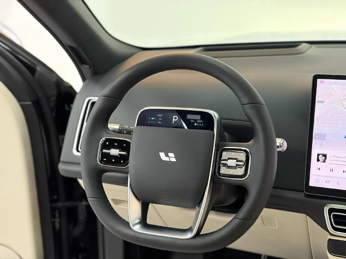 2023 Li L8 Range Extended 154HP REEV 40.9KWH,autocango,china used car exporter,china ev exporter,chinese used car exporter,chinese used ev exporter