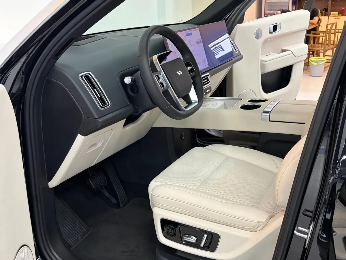 2023 Li L8 Range Extended 154HP REEV 40.9KWH,autocango,china used car exporter,china ev exporter,chinese used car exporter,chinese used ev exporter