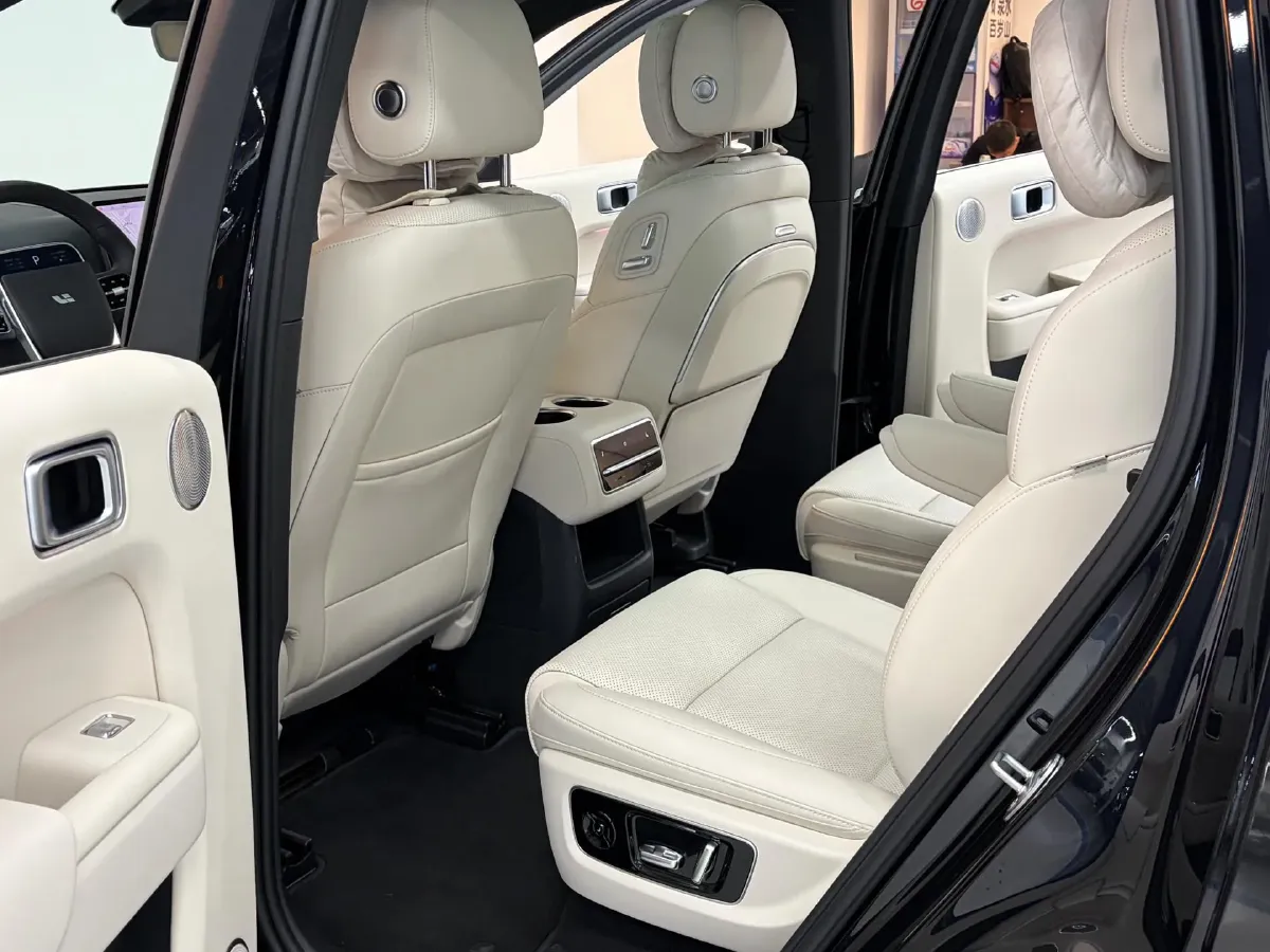 2023 Li L8 Range Extended 154HP REEV 40.9KWH,autocango,china used car exporter,china ev exporter,chinese used car exporter,chinese used ev exporter