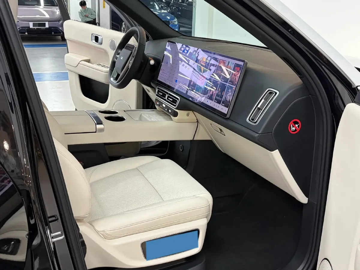 2023 Li L8 Range Extended 154HP REEV 40.9KWH,autocango,china used car exporter,china ev exporter,chinese used car exporter,chinese used ev exporter