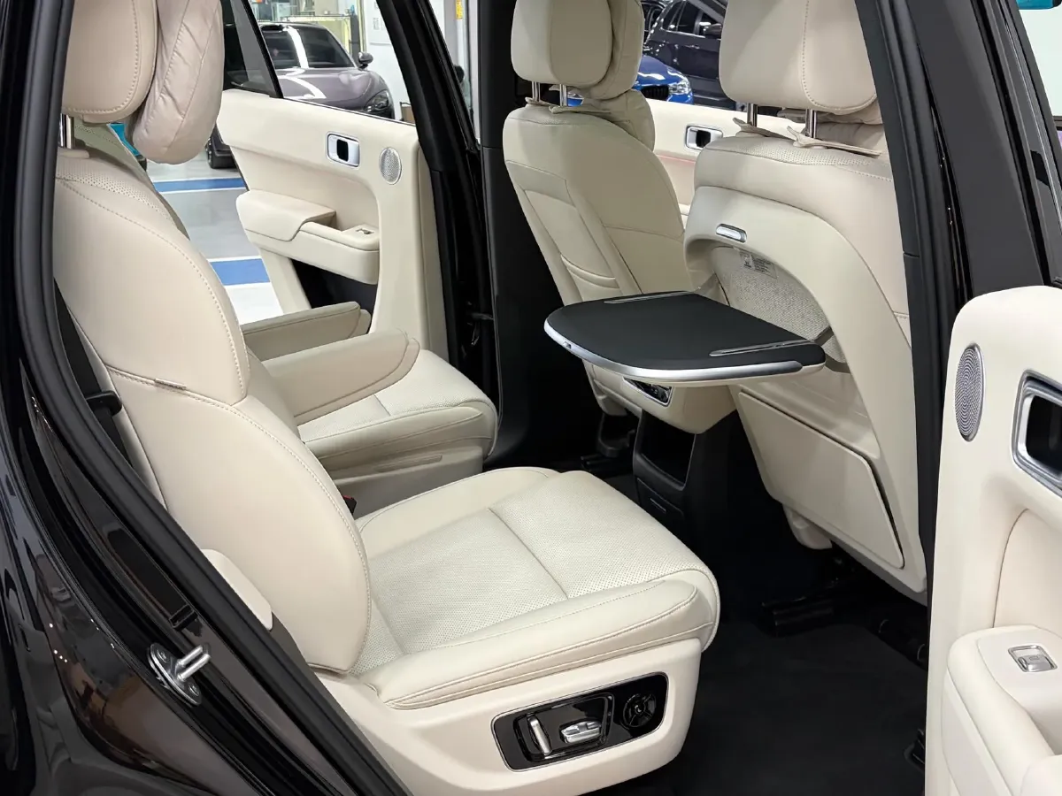 2023 Li L8 Range Extended 154HP REEV 40.9KWH,autocango,china used car exporter,china ev exporter,chinese used car exporter,chinese used ev exporter