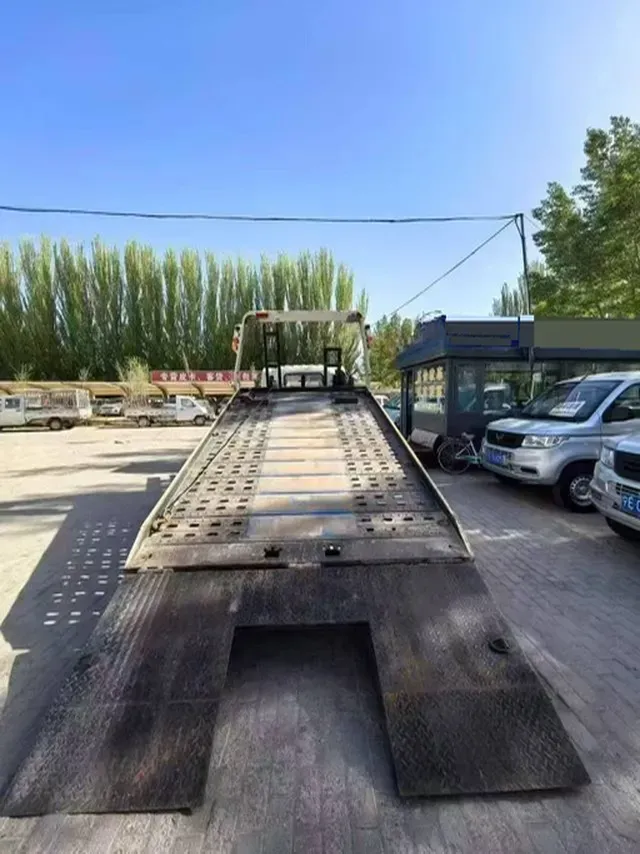 2020 FAW Senia R8 1.6L 116HP L4 6AT,autocango,china used car exporter,china ev exporter,chinese used car exporter,chinese used ev exporter