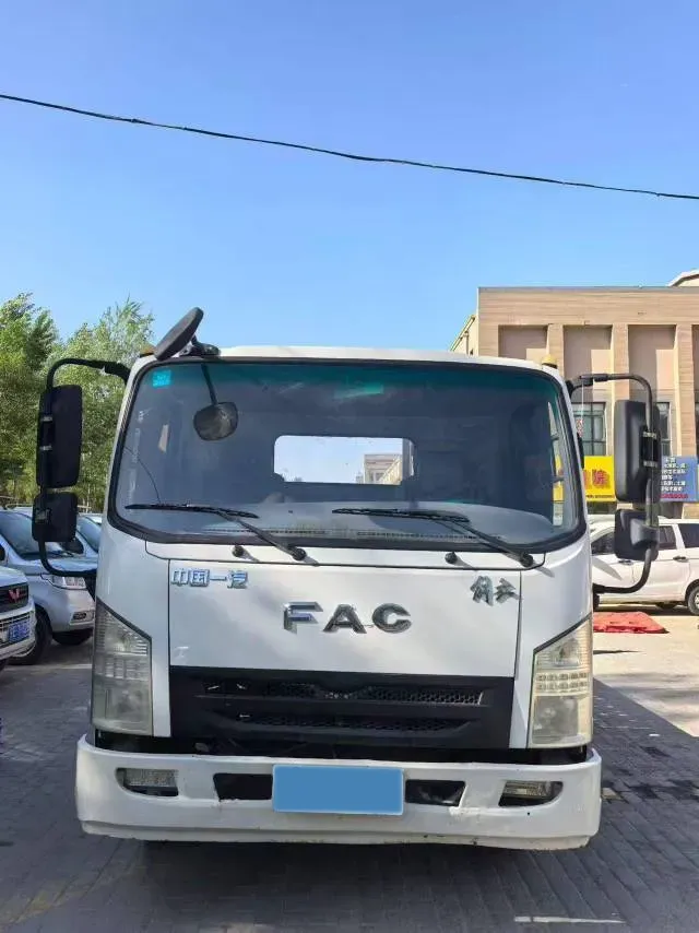 2020 FAW Senia R8 1.6L 116HP L4 6AT,autocango,china used car exporter,china ev exporter,chinese used car exporter,chinese used ev exporter