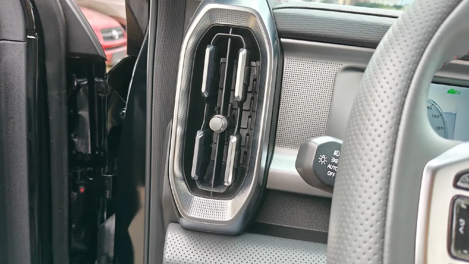 2023 Jetour Traveller 2.0T 254HP L4 7DCT,autocango,china used car exporter,china ev exporter,chinese used car exporter,chinese used ev exporter