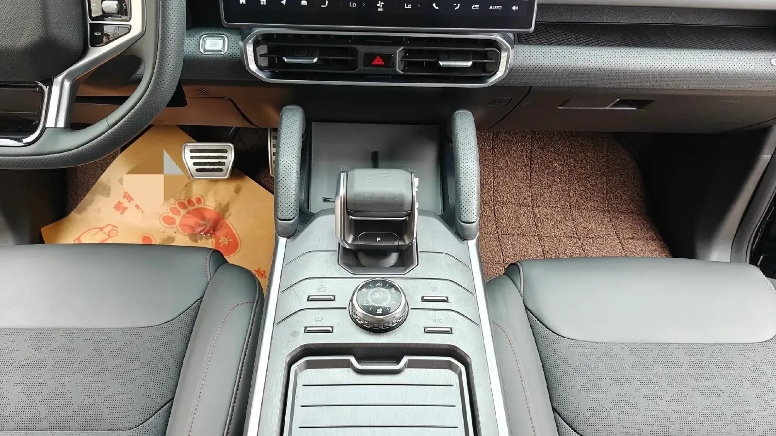 2023 Jetour Traveller 2.0T 254HP L4 7DCT,autocango,china used car exporter,china ev exporter,chinese used car exporter,chinese used ev exporter