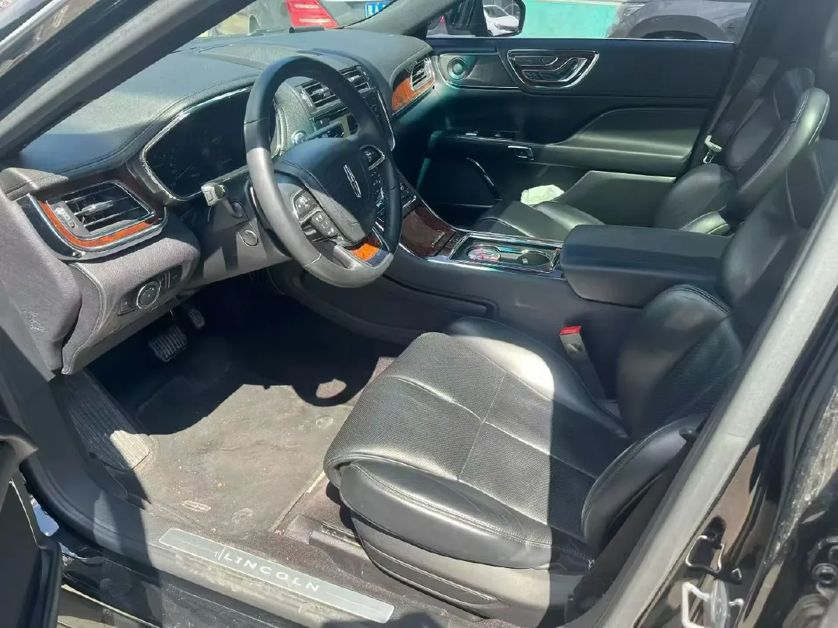 2018 Lincoln Continental 2.0T 261HP L4 6AT,autocango,china used car exporter,china ev exporter,chinese used car exporter,chinese used ev exporter