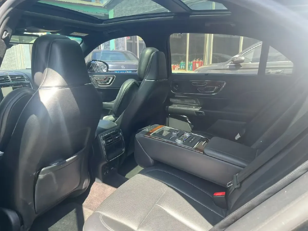 2018 Lincoln Continental 2.0T 261HP L4 6AT,autocango,china used car exporter,china ev exporter,chinese used car exporter,chinese used ev exporter