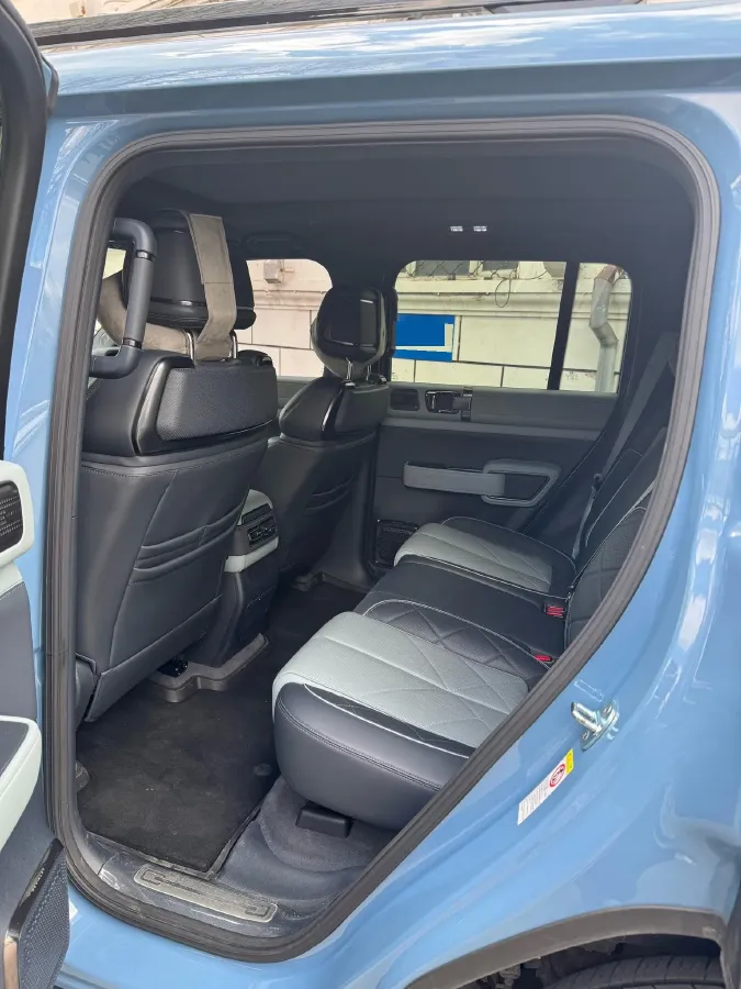 2023 FangChengBao Bao 5 1.5T 194HP L4 E-CVT PHEV 31.8KWH,autocango,china used car exporter,china ev exporter,chinese used car exporter,chinese used ev exporter