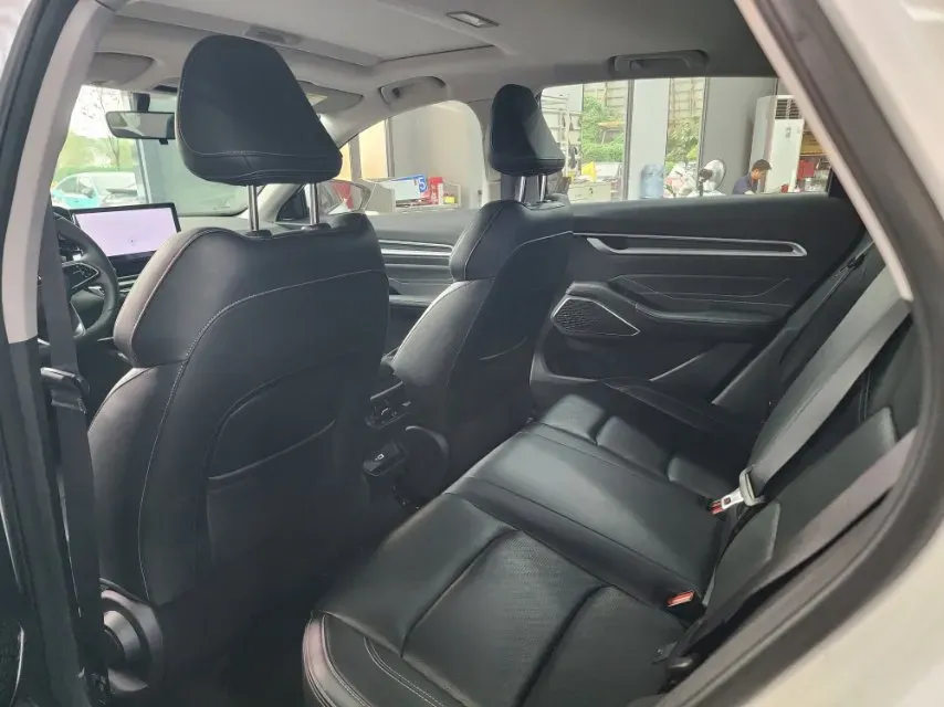 2023 Geely Emgrand 1.5L 127HP L4 CVT,autocango,china used car exporter,china ev exporter,chinese used car exporter,chinese used ev exporter