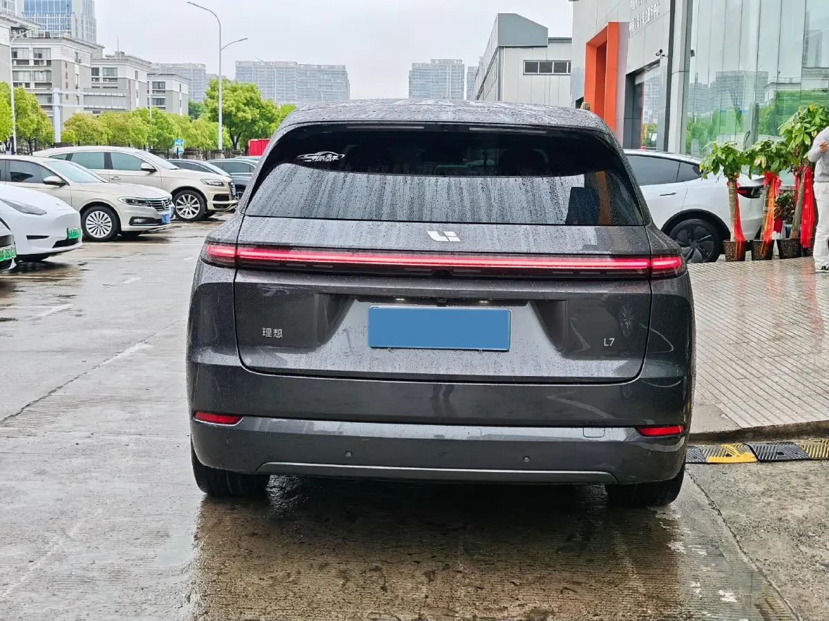 2024 Li L8 Range Extended 154HP REEV 42.8KWH,autocango,china used car exporter,china ev exporter,chinese used car exporter,chinese used ev exporter