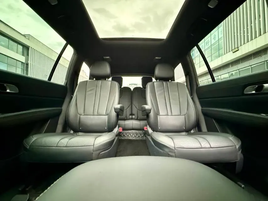 2020 Li ONE Range Extended 131HP REEV 40.5KWH,autocango,china used car exporter,china ev exporter,chinese used car exporter,chinese used ev exporter