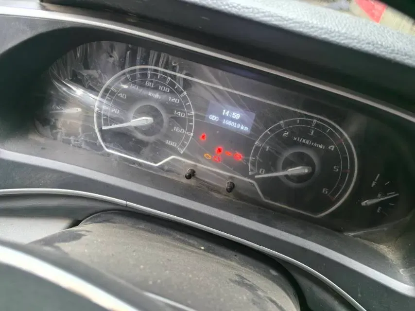 2023 MAXUS XinTu V80 2.0T 127HP L4 6MT,autocango,china used car exporter,china ev exporter,chinese used car exporter,chinese used ev exporter