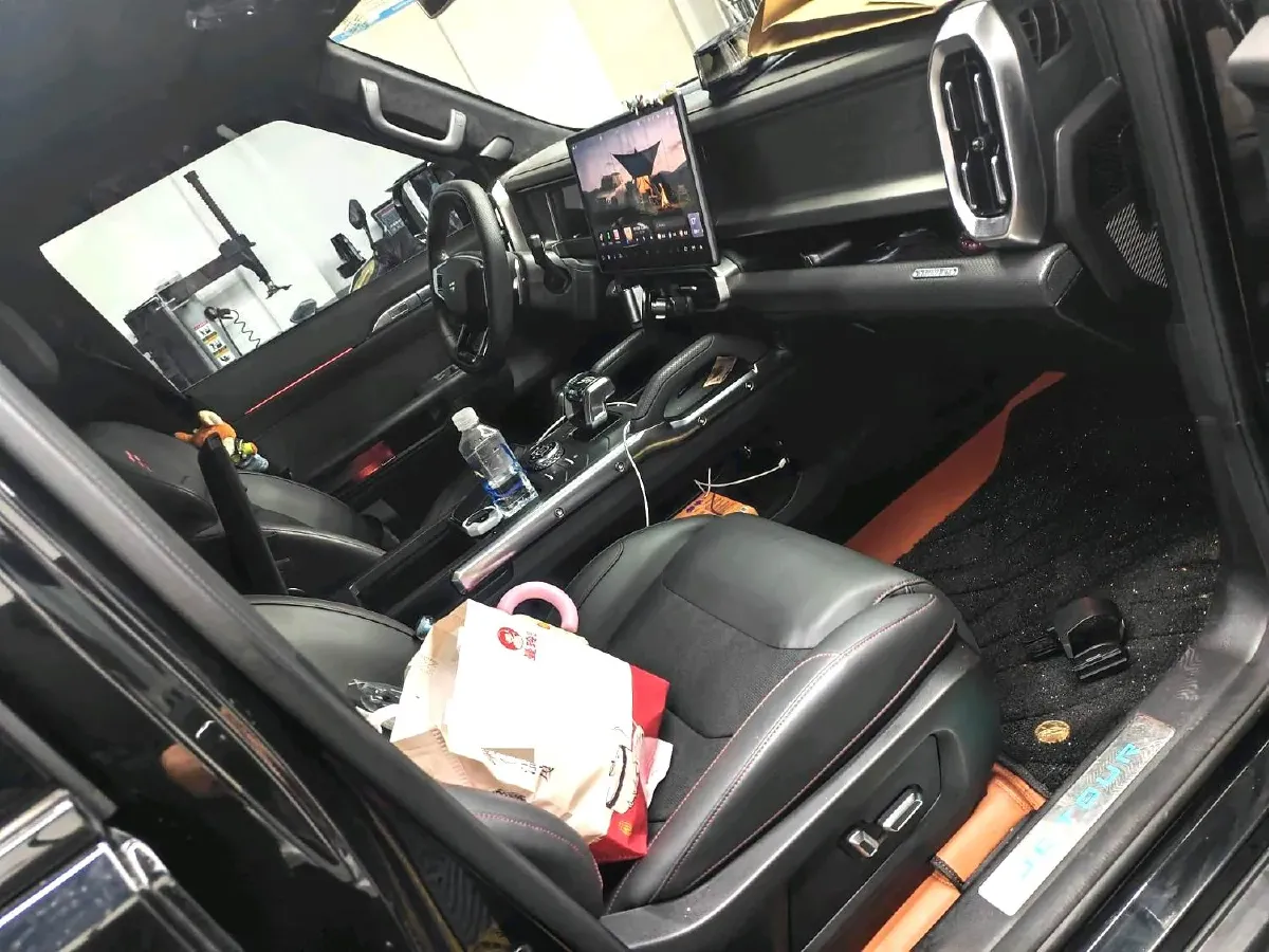 2023 Jetour Traveller 2.0T 254HP L4 8AT,autocango,china used car exporter,china ev exporter,chinese used car exporter,chinese used ev exporter