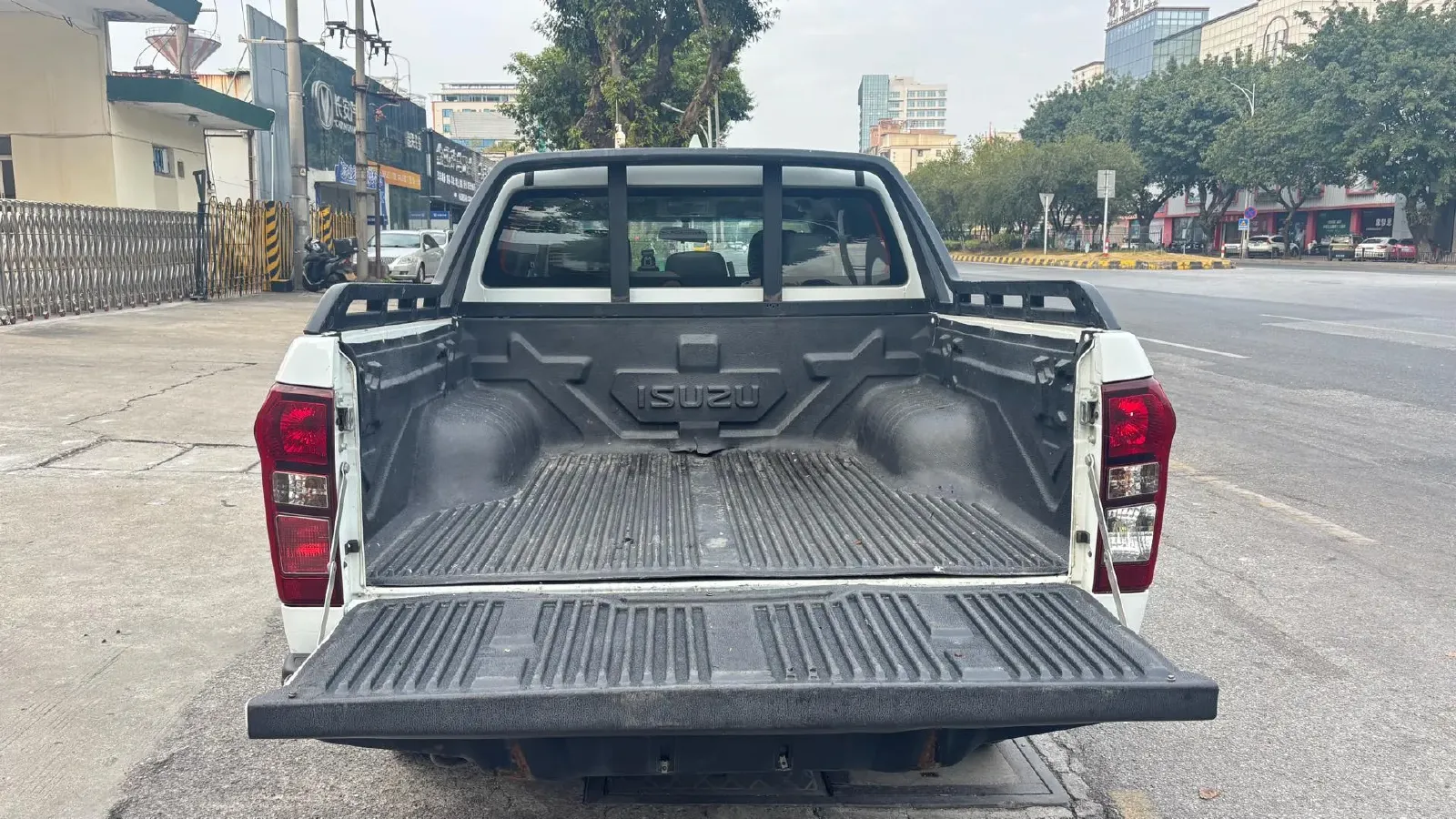 2020 Isuzu LingTuo 2.5T 150HP L4 6AT,autocango,china used car exporter,china ev exporter,chinese used car exporter,chinese used ev exporter