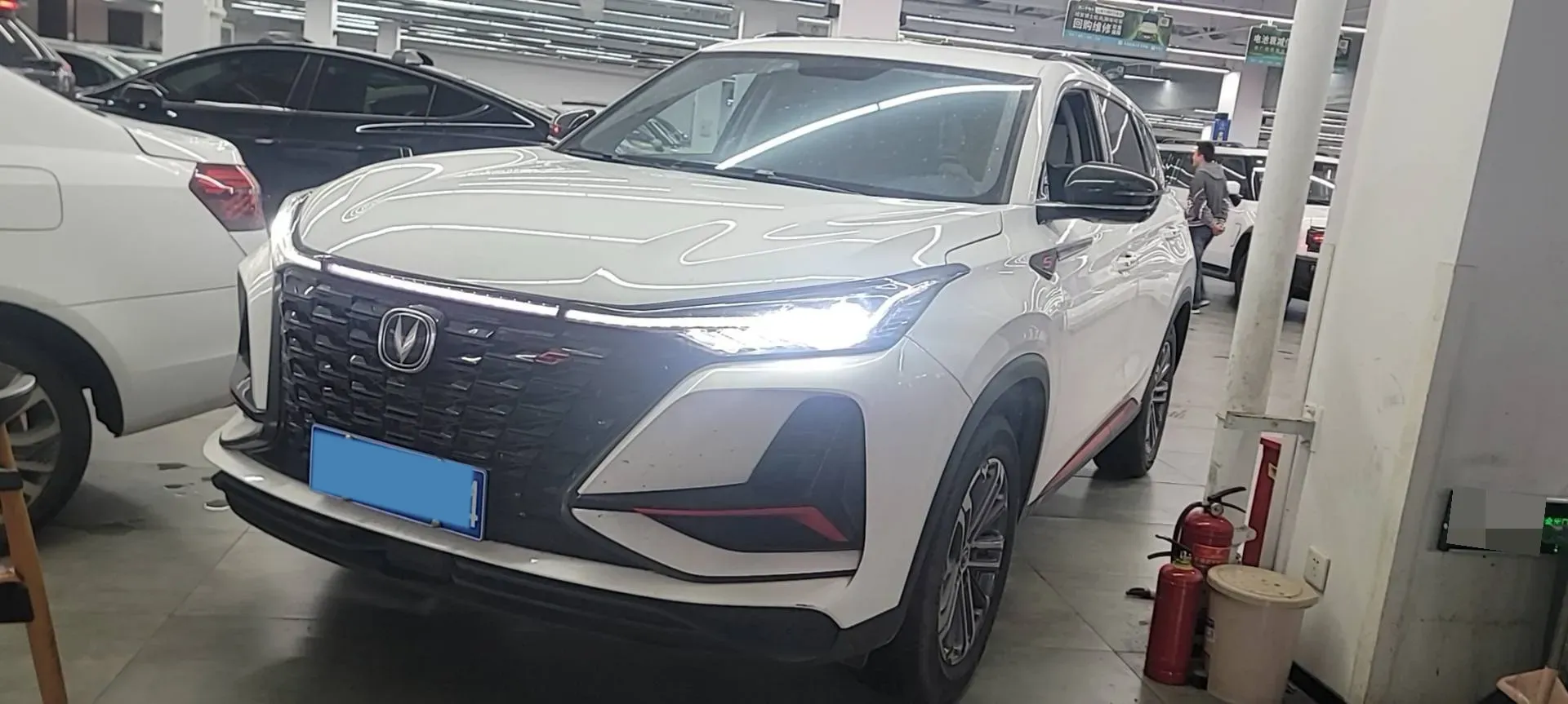 2022 ChangAn CS75 Plus 1.5T 178HP L4 6AT,autocango,china used car exporter,china ev exporter,chinese used car exporter,chinese used ev exporter