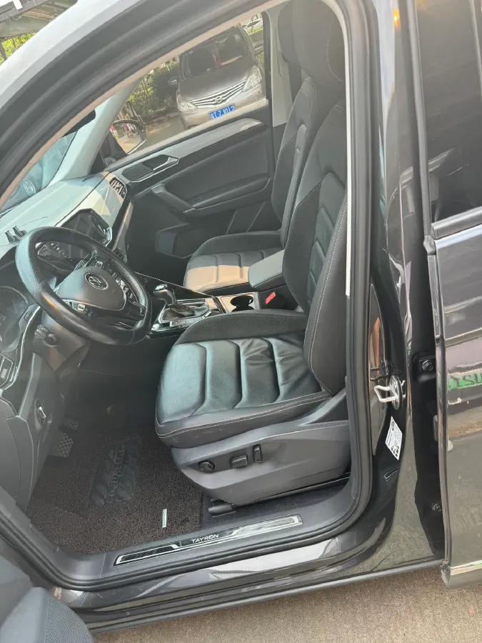 2020 Volkswagen Tayron 2.0T 186HP L4 7DCT,autocango,china used car exporter,china ev exporter,chinese used car exporter,chinese used ev exporter