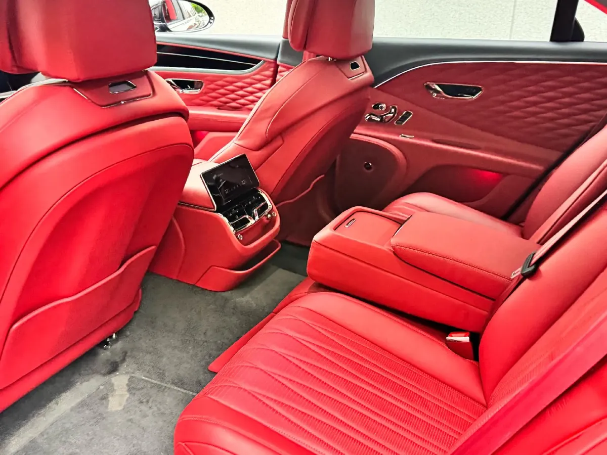 2022 Bentley Flying Spur 4.0T 550HP V8 8DCT,autocango,china used car exporter,china ev exporter,chinese used car exporter,chinese used ev exporter