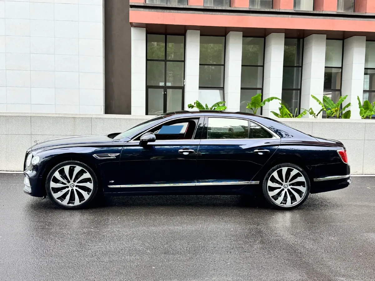 2022 Bentley Flying Spur 4.0T 550HP V8 8DCT,autocango,china used car exporter,china ev exporter,chinese used car exporter,chinese used ev exporter