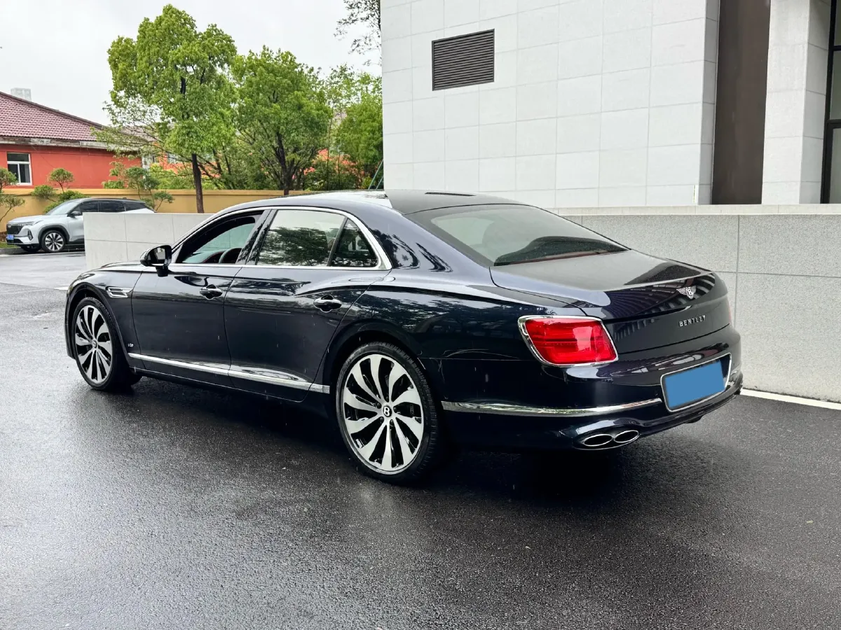 2022 Bentley Flying Spur 4.0T 550HP V8 8DCT,autocango,china used car exporter,china ev exporter,chinese used car exporter,chinese used ev exporter