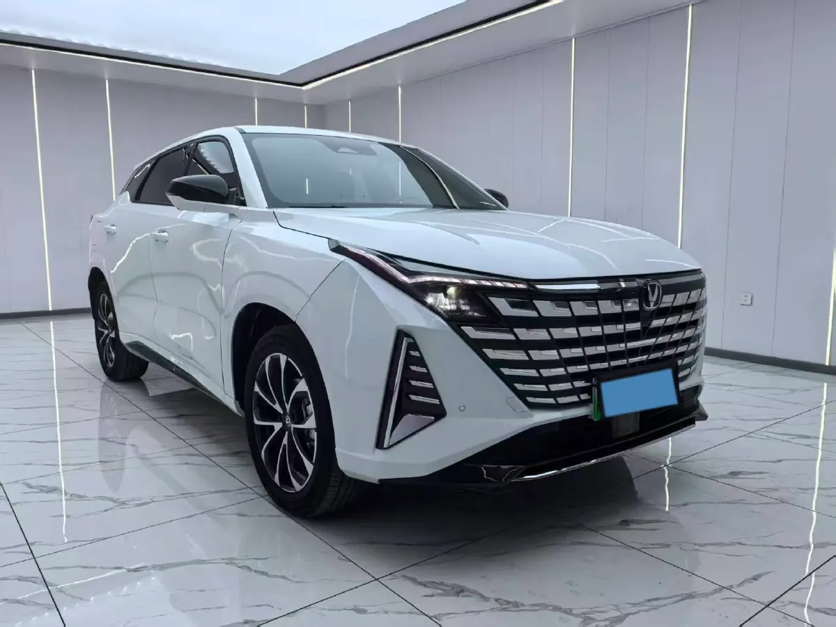 2024 ChangAn UNI-Z 1.5L 98HP L4 E-CVT PHEV 18.4KWH,autocango,china used car exporter,china ev exporter,chinese used car exporter,chinese used ev exporter