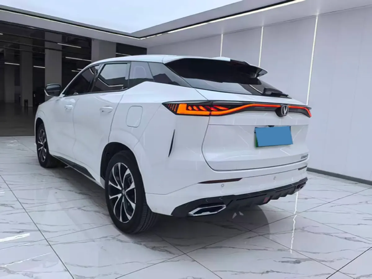 2024 ChangAn UNI-Z 1.5L 98HP L4 E-CVT PHEV 18.4KWH,autocango,china used car exporter,china ev exporter,chinese used car exporter,chinese used ev exporter