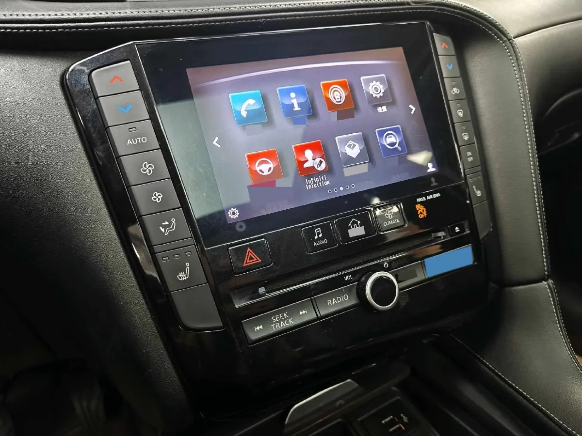 2018 Infiniti QX30 2.0T 211HP L4 7DCT,autocango,china used car exporter,china ev exporter,chinese used car exporter,chinese used ev exporter