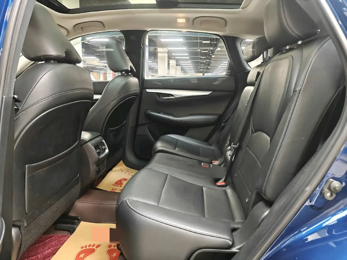 2018 Infiniti QX30 2.0T 211HP L4 7DCT,autocango,china used car exporter,china ev exporter,chinese used car exporter,chinese used ev exporter
