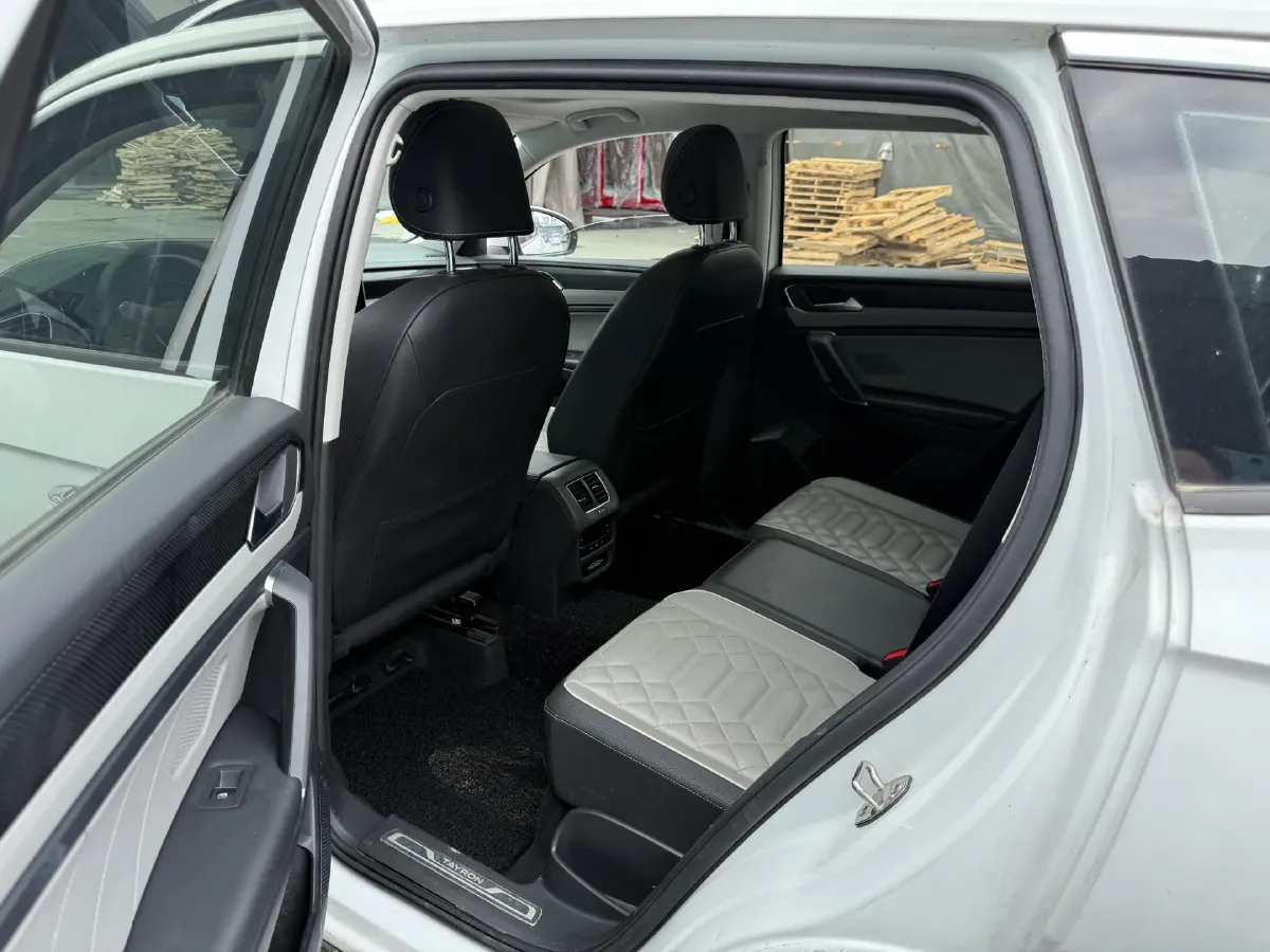 2023 Volkswagen Tayron 1.5T 160HP L4 7DCT,autocango,china used car exporter,china ev exporter,chinese used car exporter,chinese used ev exporter