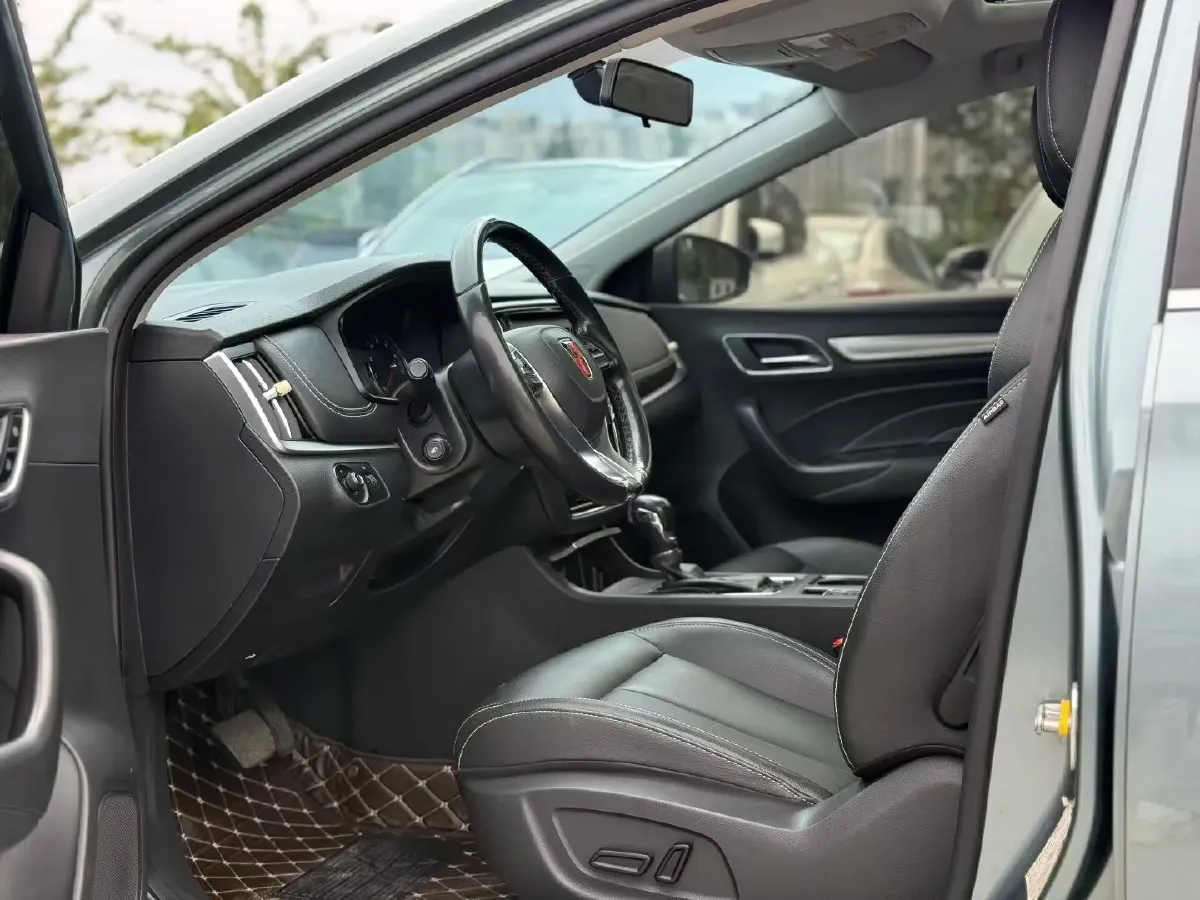 2018 Roewe i6 1.0T 125HP L3 7DCT,autocango,china used car exporter,china ev exporter,chinese used car exporter,chinese used ev exporter