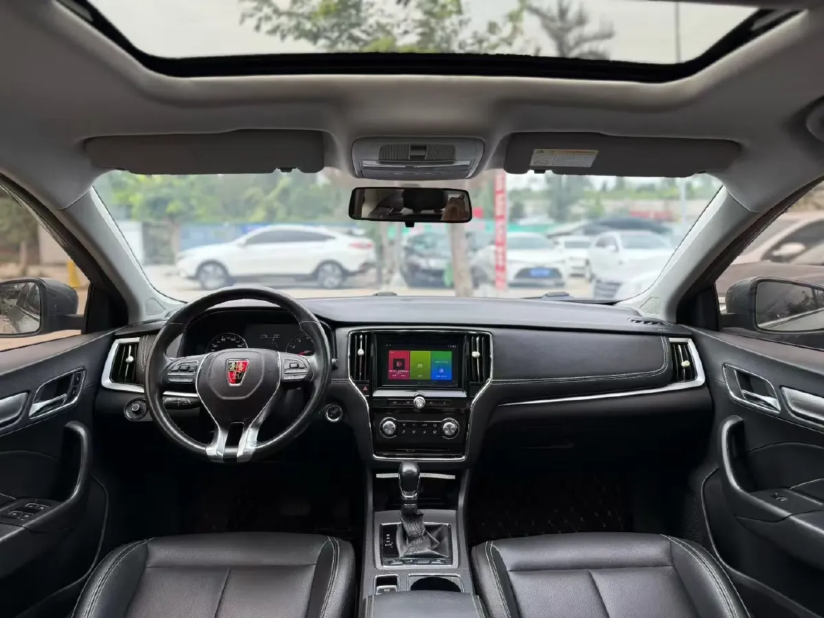 2018 Roewe i6 1.0T 125HP L3 7DCT,autocango,china used car exporter,china ev exporter,chinese used car exporter,chinese used ev exporter