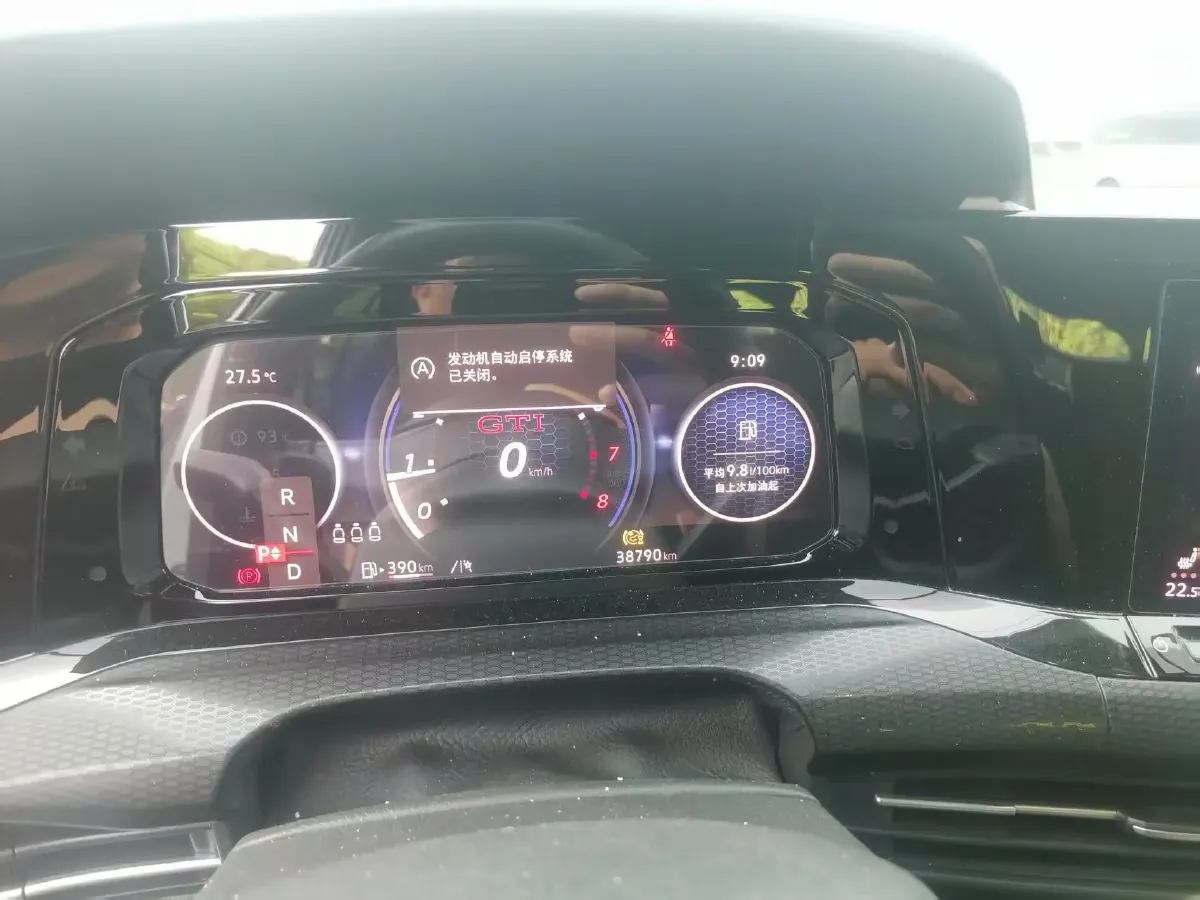 2021 Volkswagen GolfGTI 2.0T 220HP L4 7DCT,autocango,china used car exporter,china ev exporter,chinese used car exporter,chinese used ev exporter