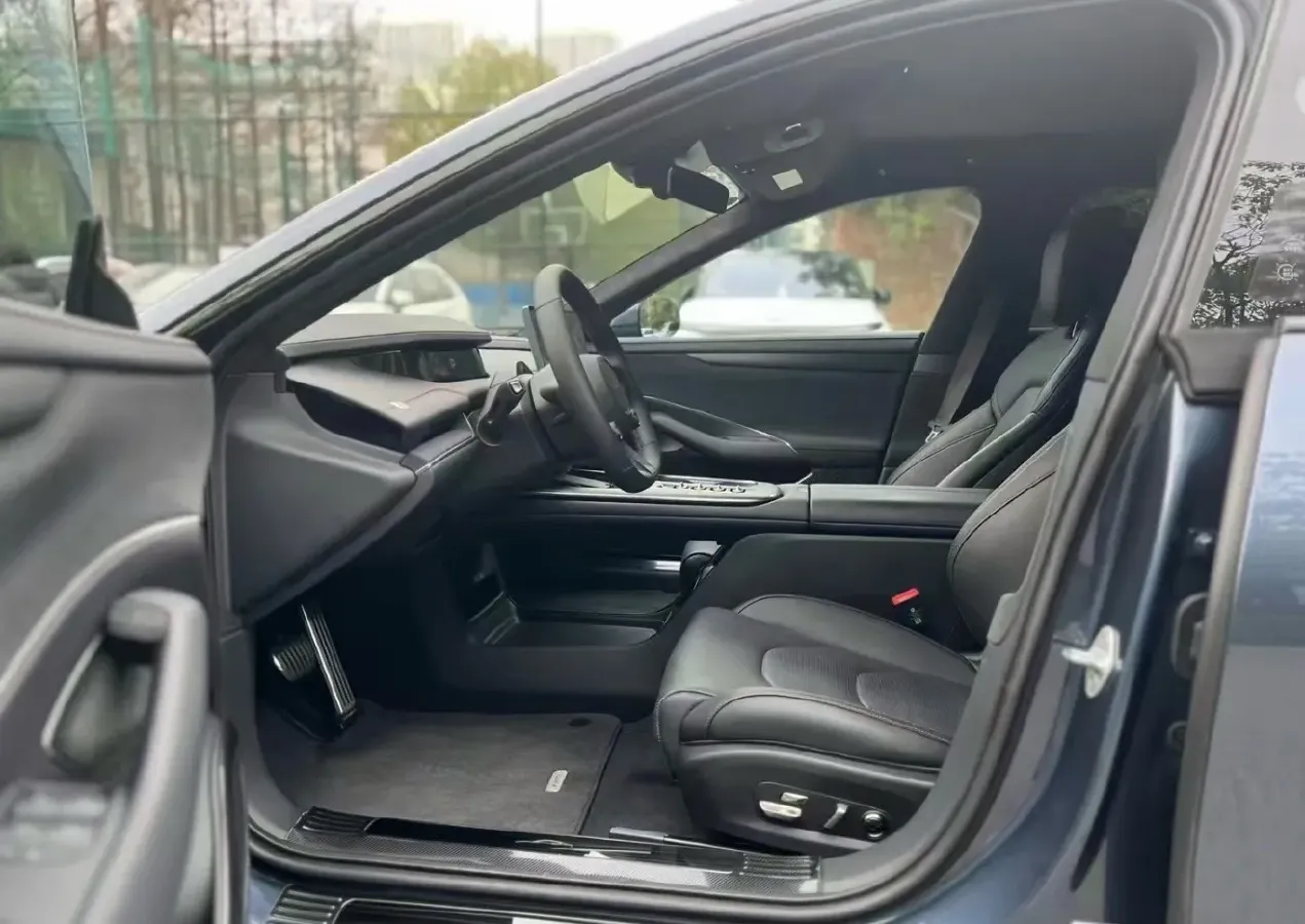 2024 MI SU7 BEV 101KWH,autocango,china used car exporter,china ev exporter,chinese used car exporter,chinese used ev exporter