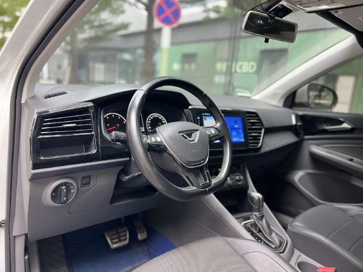 2020 Jetta VS7 1.4T 150HP L4 6AT,autocango,china used car exporter,china ev exporter,chinese used car exporter,chinese used ev exporter