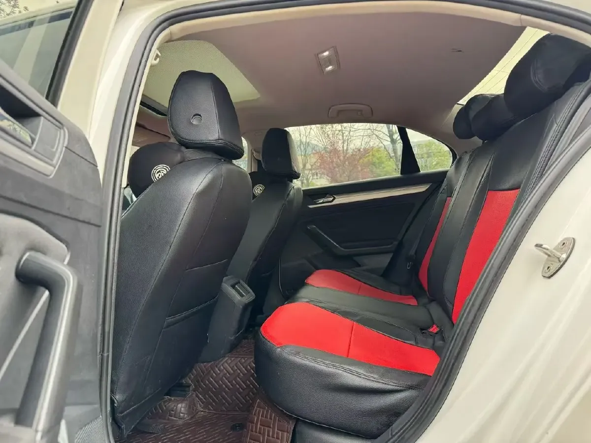 2019 Volkswagen T-Cross 1.4T 150HP L4 7DCT,autocango,china used car exporter,china ev exporter,chinese used car exporter,chinese used ev exporter