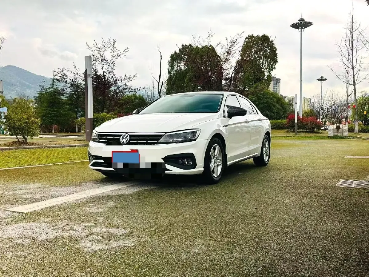 2019 Volkswagen T-Cross 1.4T 150HP L4 7DCT,autocango,china used car exporter,china ev exporter,chinese used car exporter,chinese used ev exporter