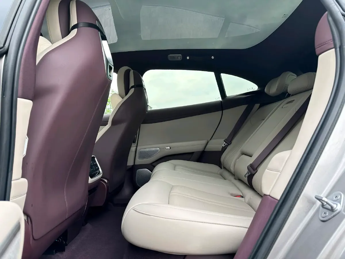 2025 MI YU7 BEV 96.3KWH,autocango,china used car exporter,china ev exporter,chinese used car exporter,chinese used ev exporter