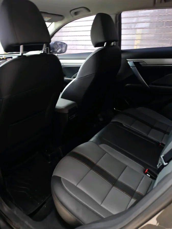 2023 Geely Coolray 1.5T 181HP L4 7DCT,autocango,china used car exporter,china ev exporter,chinese used car exporter,chinese used ev exporter