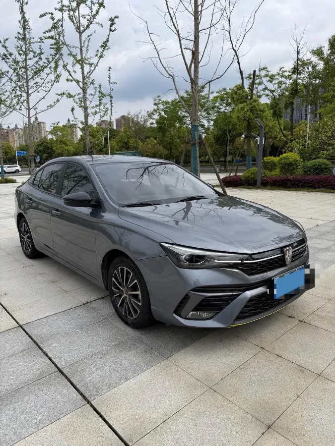 2021 Roewe i5 1.5L 120HP L4 5MT,autocango,china used car exporter,china ev exporter,chinese used car exporter,chinese used ev exporter