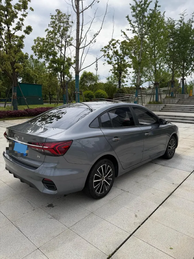 2021 Roewe i5 1.5L 120HP L4 5MT,autocango,china used car exporter,china ev exporter,chinese used car exporter,chinese used ev exporter