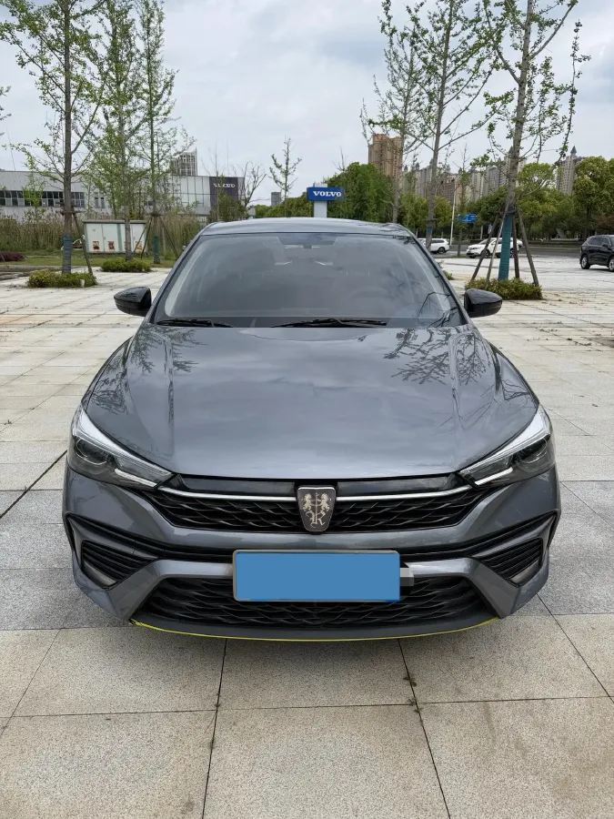2021 Roewe i5 1.5L 120HP L4 5MT,autocango,china used car exporter,china ev exporter,chinese used car exporter,chinese used ev exporter