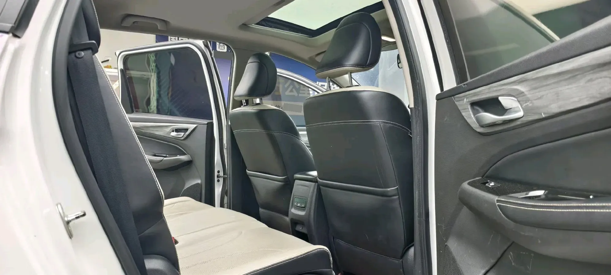 2019 BaoJun 730 1.5T 147HP L4 CVT,autocango,china used car exporter,china ev exporter,chinese used car exporter,chinese used ev exporter