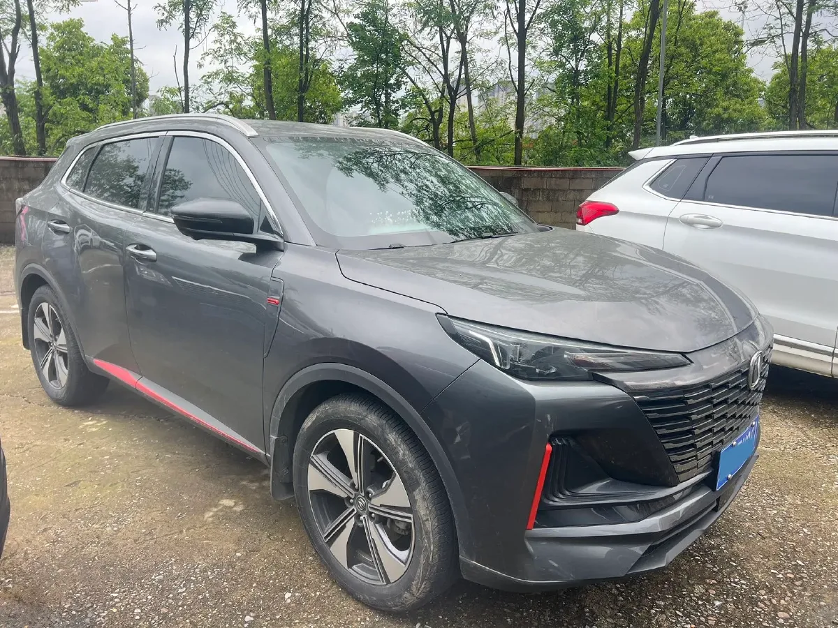 2022 ChangAn Oshan X7 Plus 1.5T 188HP L4 7DCT,autocango,china used car exporter,china ev exporter,chinese used car exporter,chinese used ev exporter