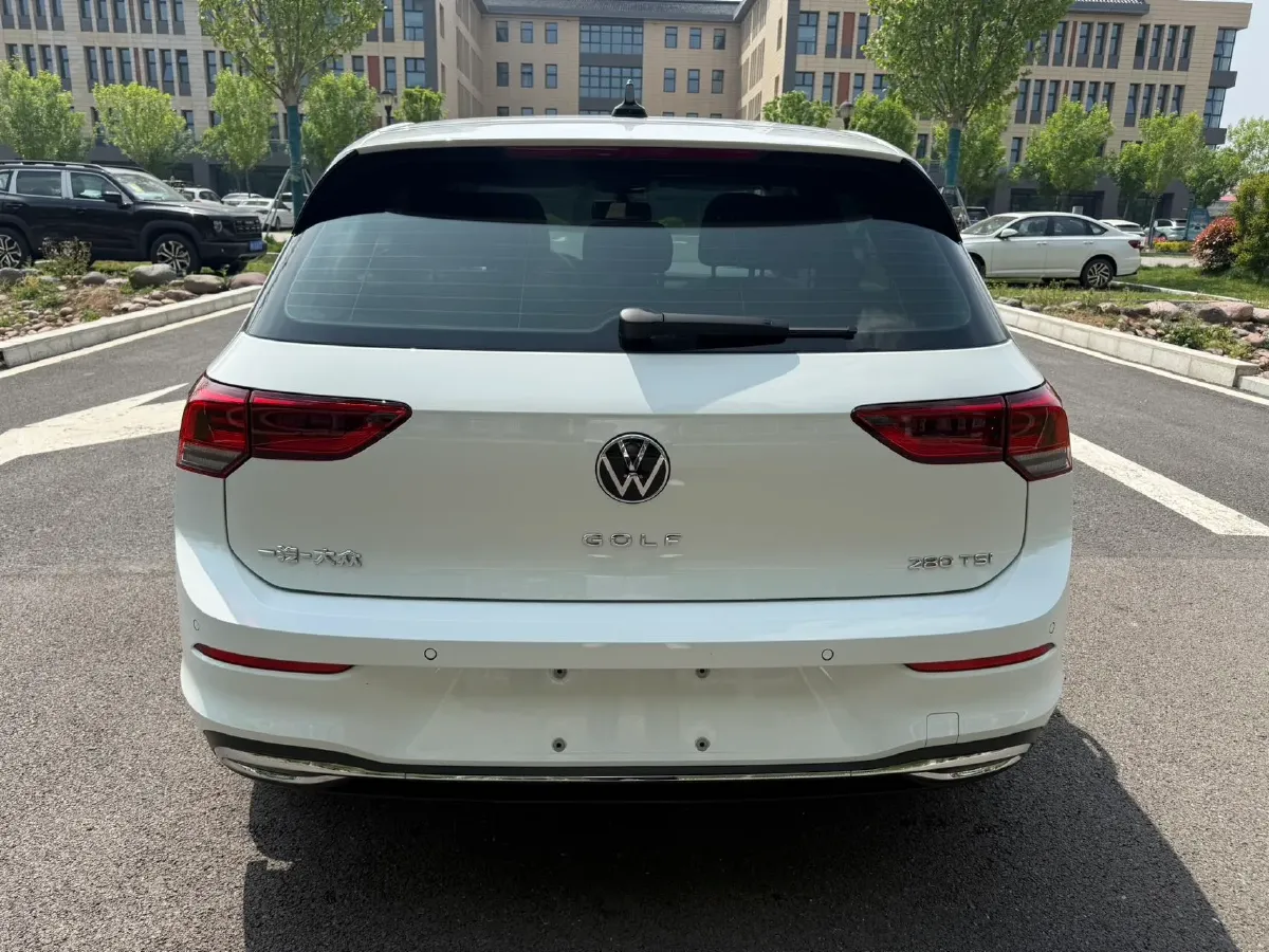 2024 Volkswagen Golf 1.4T 150HP L4 7DCT,autocango,china used car exporter,china ev exporter,chinese used car exporter,chinese used ev exporter