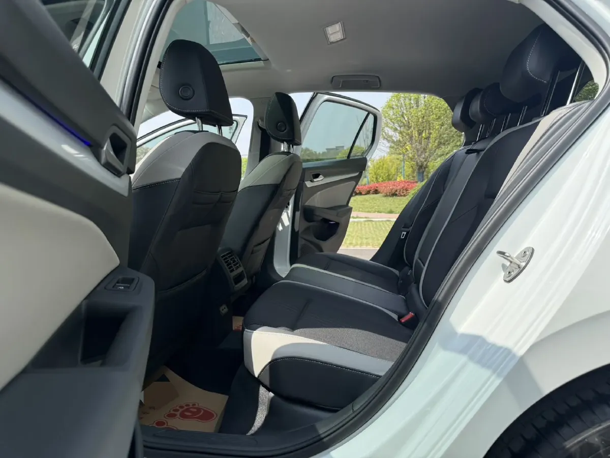 2024 Volkswagen Golf 1.4T 150HP L4 7DCT,autocango,china used car exporter,china ev exporter,chinese used car exporter,chinese used ev exporter