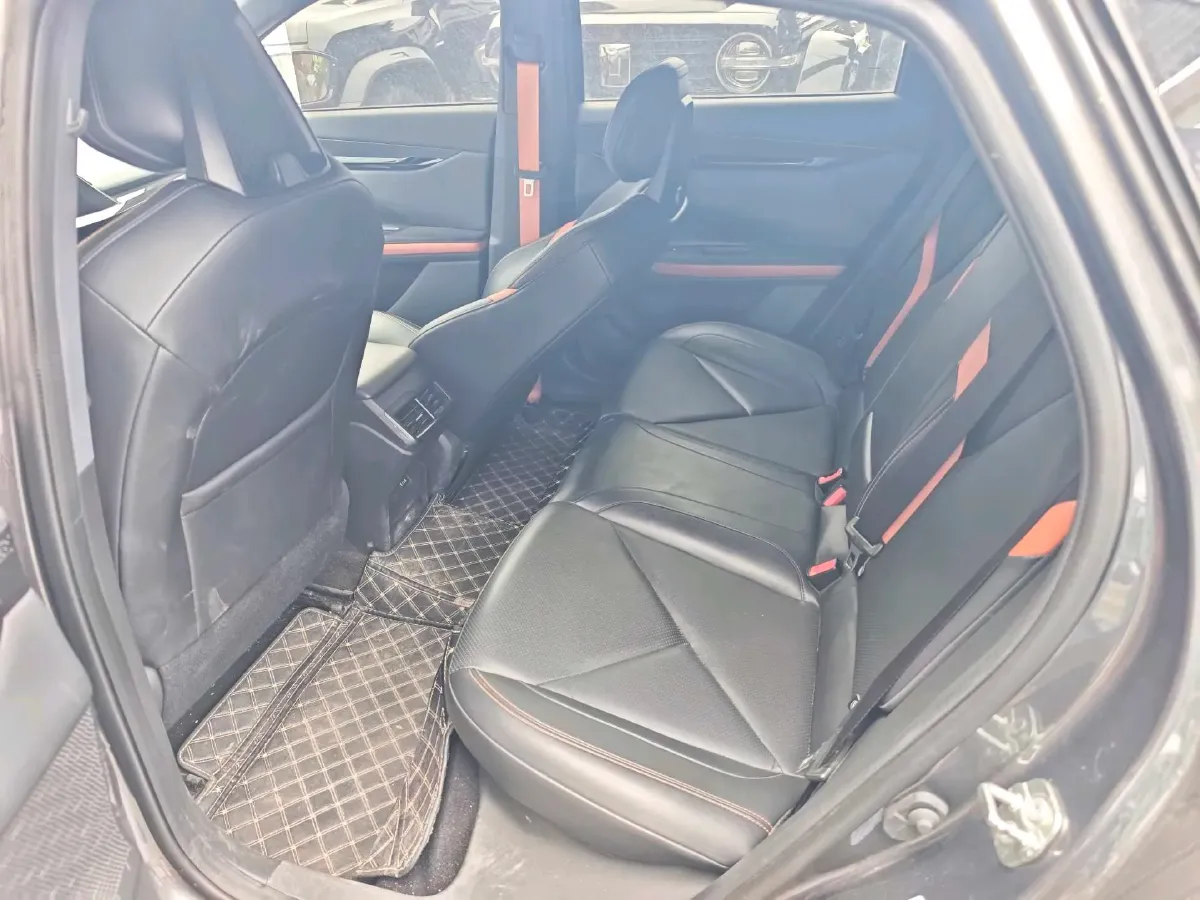 2022 ChangAn UNI-V 1.5T 188HP L4 7DCT,autocango,china used car exporter,china ev exporter,chinese used car exporter,chinese used ev exporter