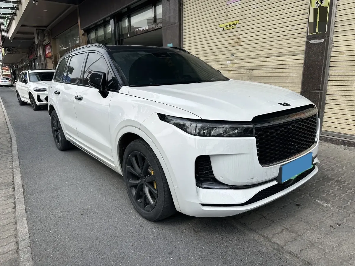 2021 Li ONE Range Extended 131HP REEV 40.5KWH,autocango,china used car exporter,china ev exporter,chinese used car exporter,chinese used ev exporter